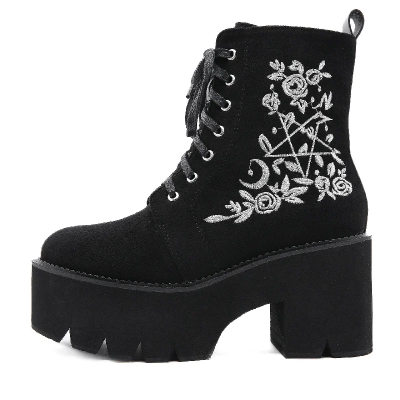 Women's Punk Floral Embroidered Platform Boots